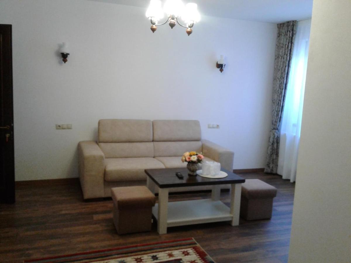 Pensiunea In Poiana Glod  Экстерьер фото